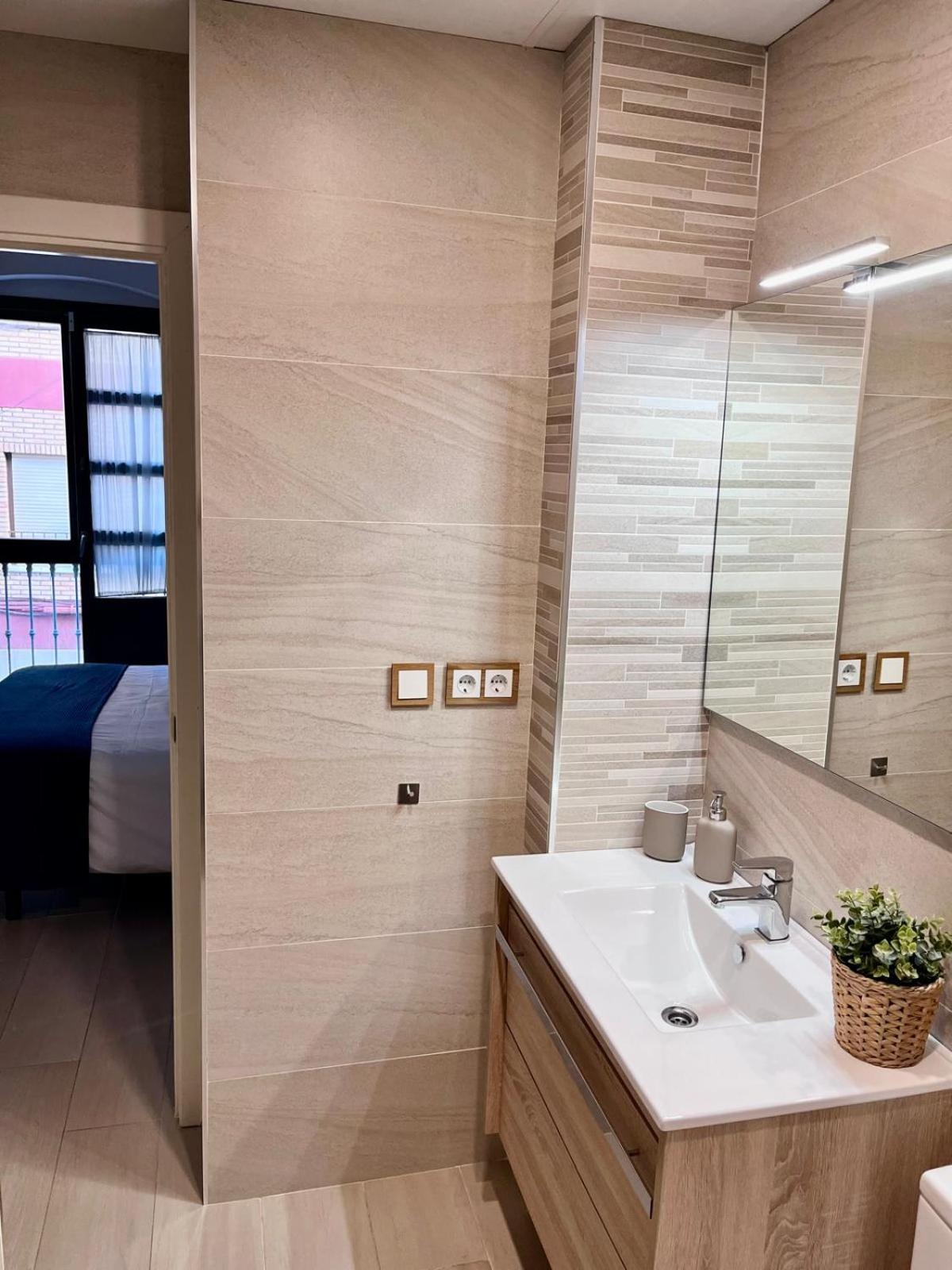 Triana Flat, 3mn from plaza de Cuba Apartment Sevilla Exterior foto