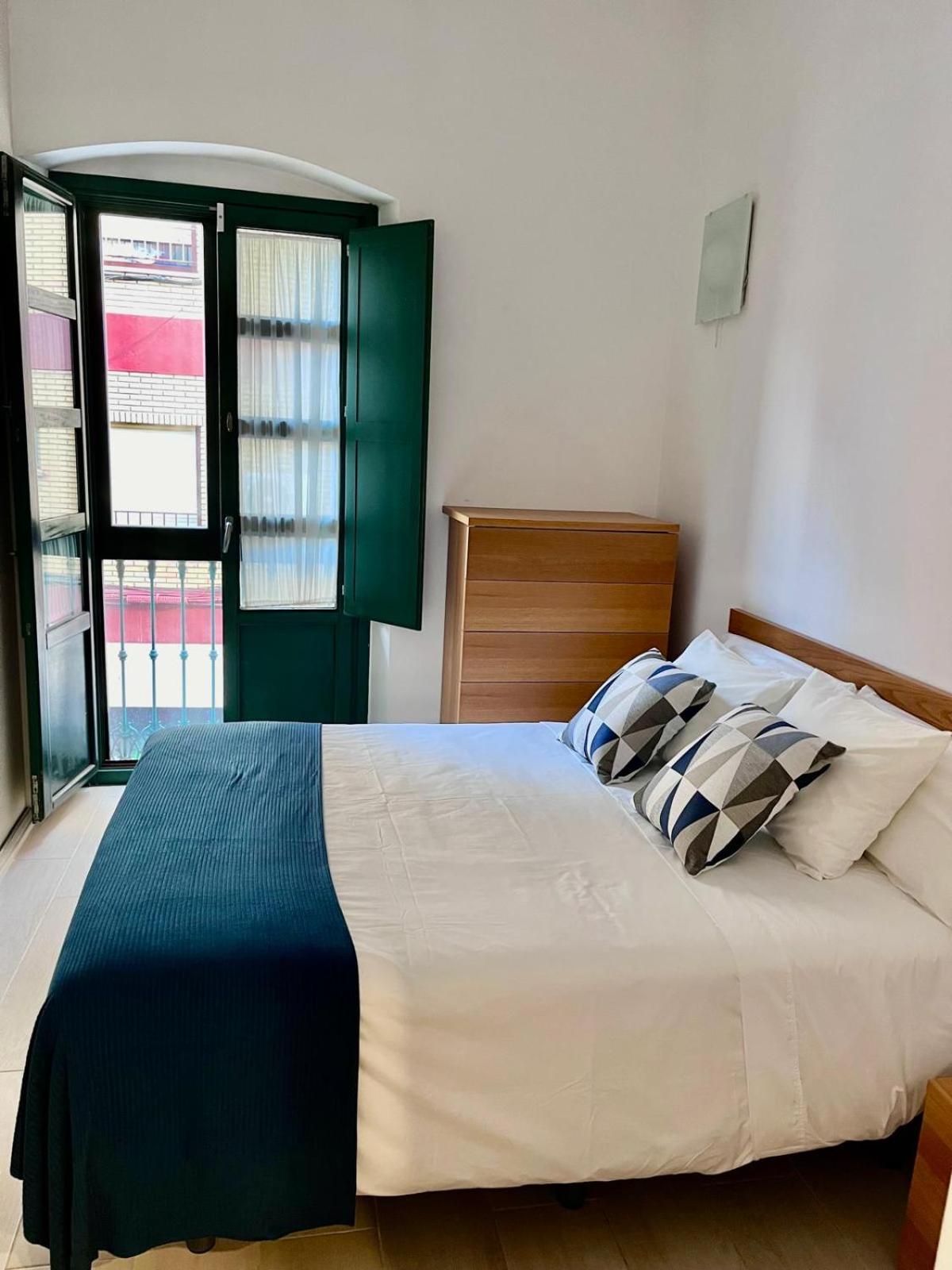 Triana Flat, 3mn from plaza de Cuba Apartment Sevilla Exterior foto